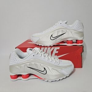 Nike Wmn Shox R4 White Red